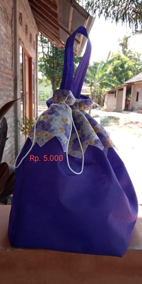 JASA PEMBUATAN TAS DARI KAIN FURING